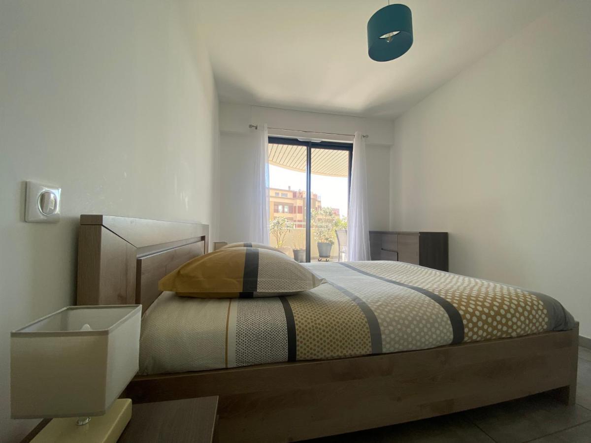 אז'אקסיו Appartement T2 De Standing Avec Parking A 250 Metres De La Plage, Route Des Sanguinaires, Ajaccio מראה חיצוני תמונה